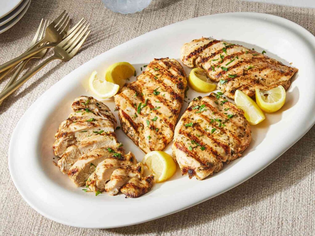 10 Essential Tips and Recipes for Perfect Grilled Chicken: The Ultimate Guide to Flavor, Technique, and Nutrition