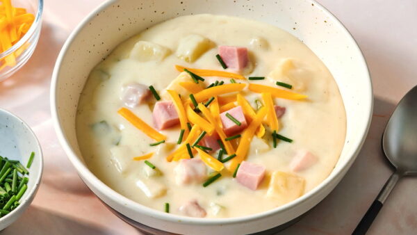 “7 Essential Steps: How Do You Make Potato Soup Like a Pro?”