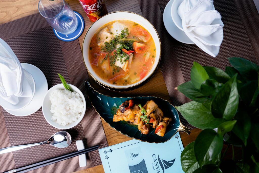 free-photo-of-diner-table-soupe-entree free photo of diner table soupe entree