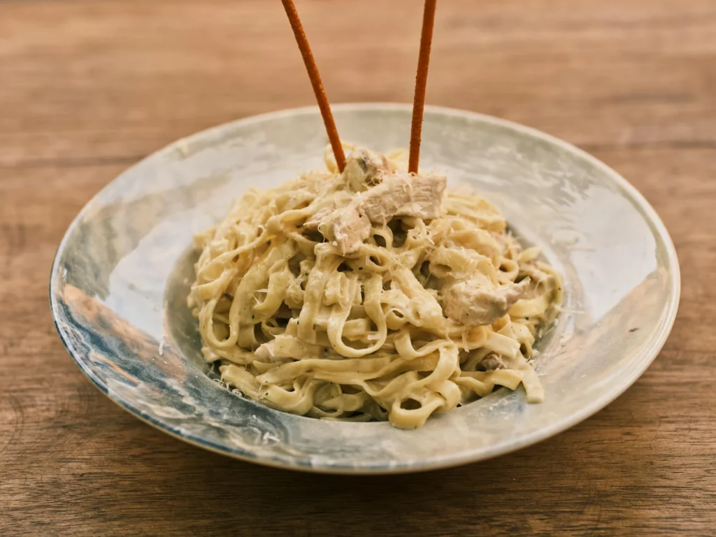 7 Reasons Chicken Alfredo Pasta Is the Ultimate Creamy Comfort Food